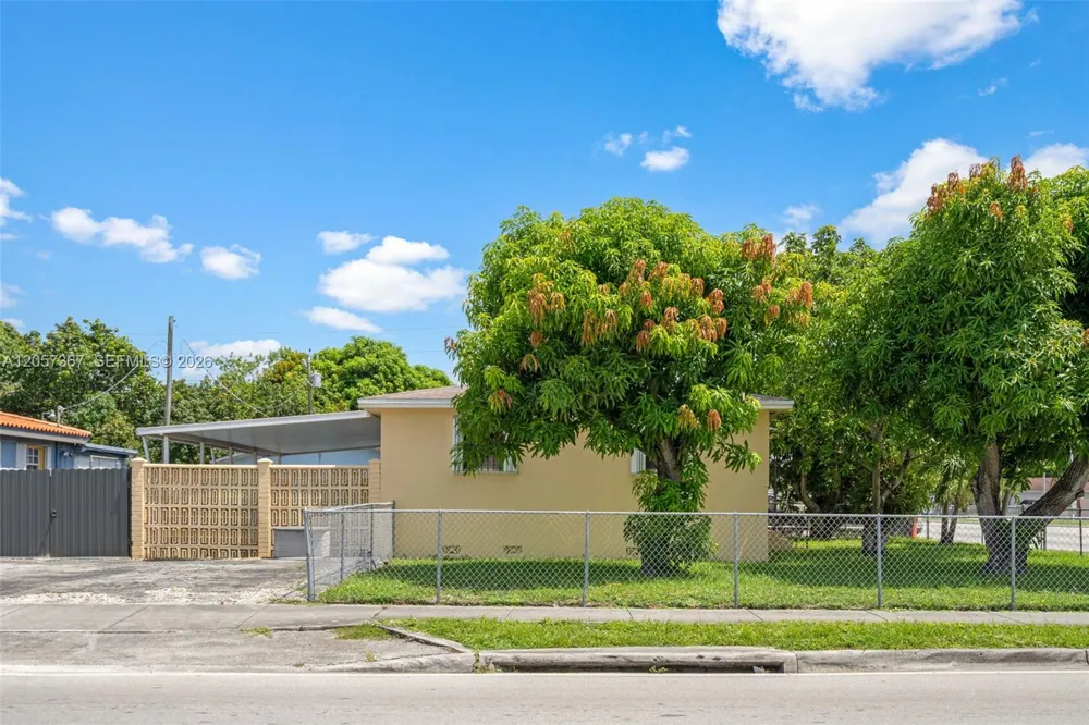 3220 E 8th Ave Hialeah, FL 33013