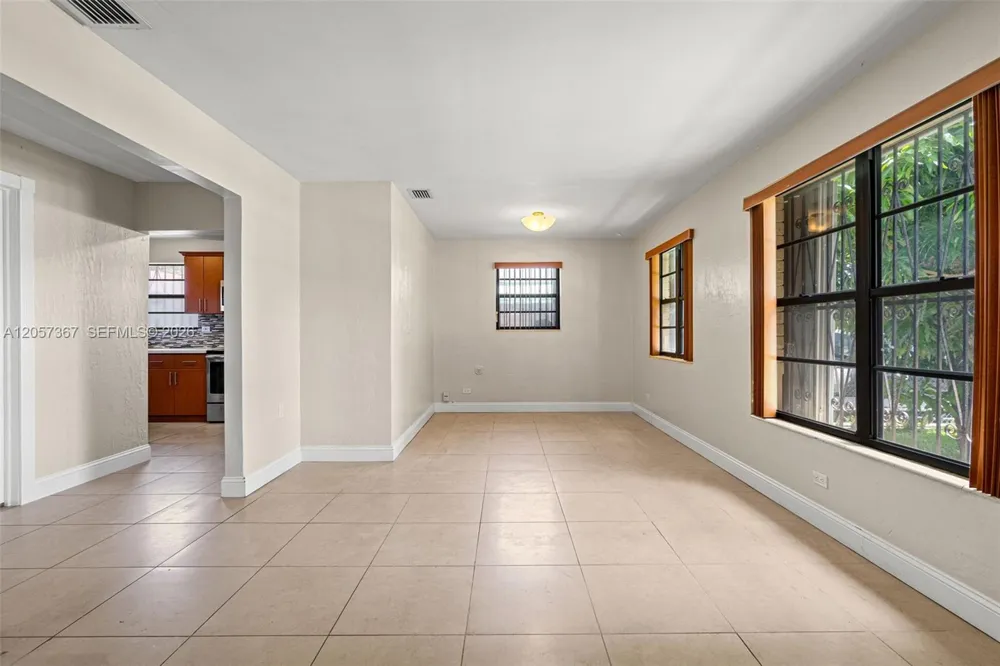 3220 E 8th Ave Hialeah, FL 33013