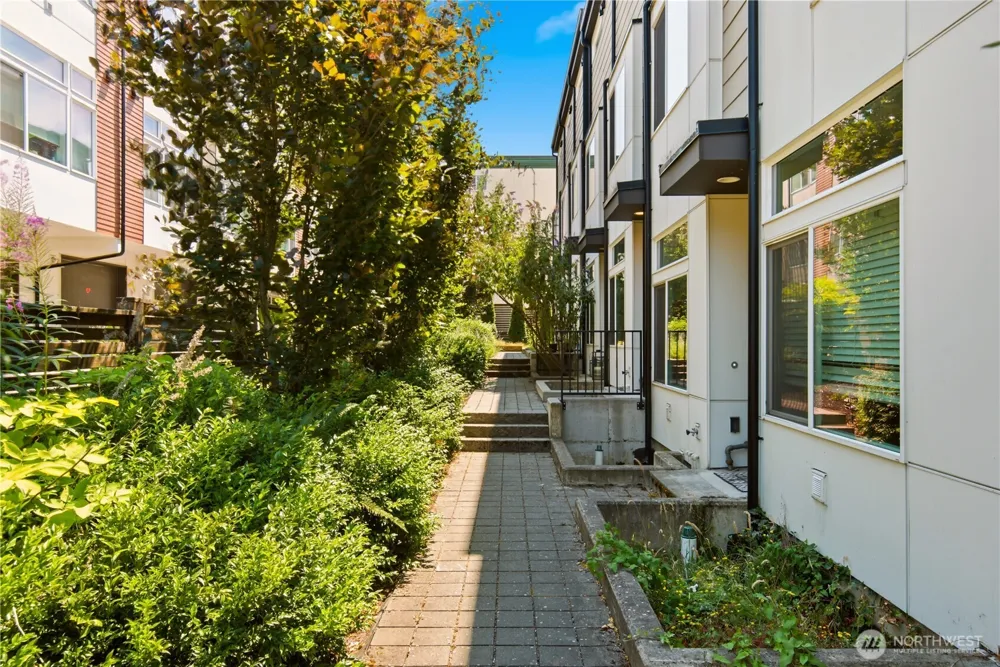 333 90th Street Seattle, WA 98103