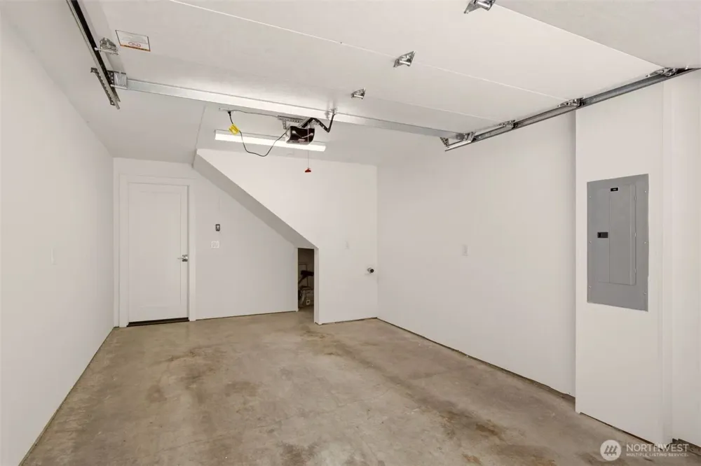 333 90th Street Seattle, WA 98103
