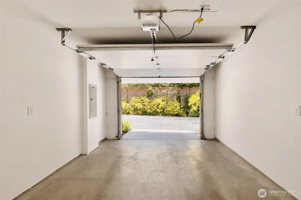 333 90th Street Seattle, WA 98103