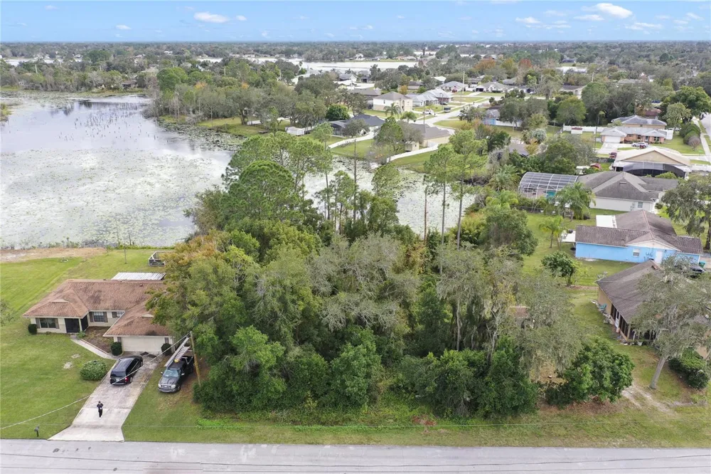 2145 MONTECITO AVENUE Deltona, FL 32738