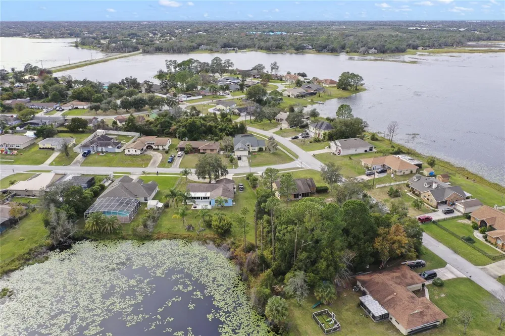 2145 MONTECITO AVENUE Deltona, FL 32738
