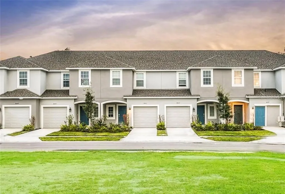 8500 LUNAR SKYE STREET Sarasota, FL 34241
