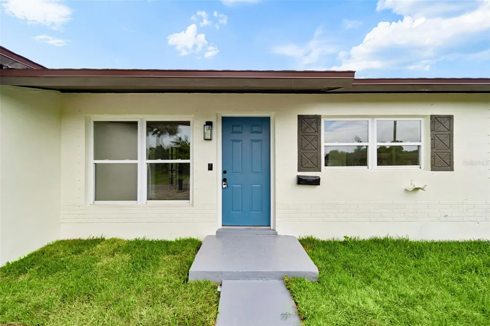 6781 33RD AVENUE St Petersburg, FL 33710