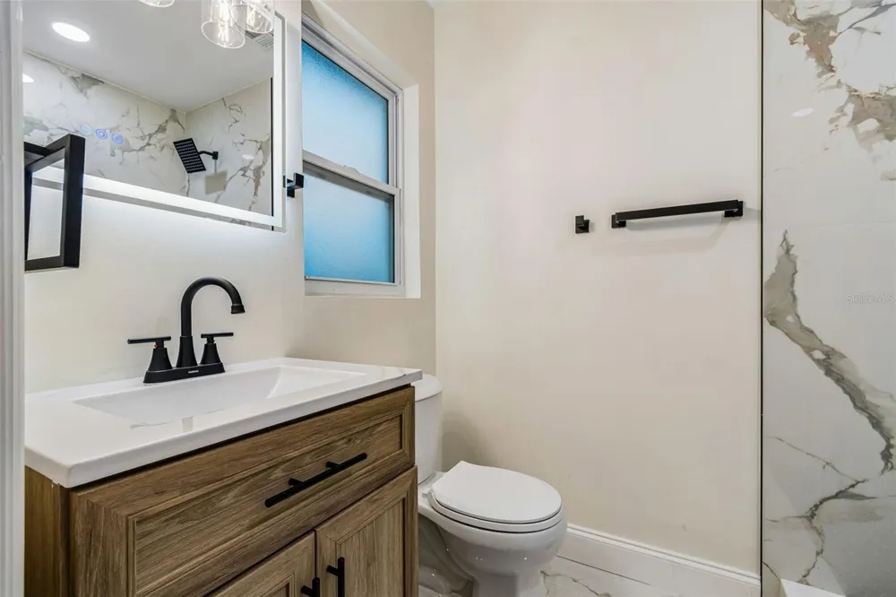 6781 33RD AVENUE St Petersburg, FL 33710