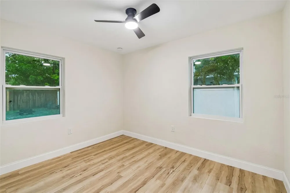 6781 33RD AVENUE St Petersburg, FL 33710