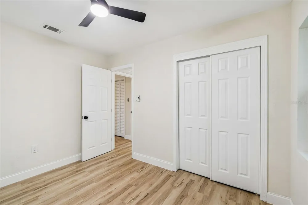 6781 33RD AVENUE St Petersburg, FL 33710