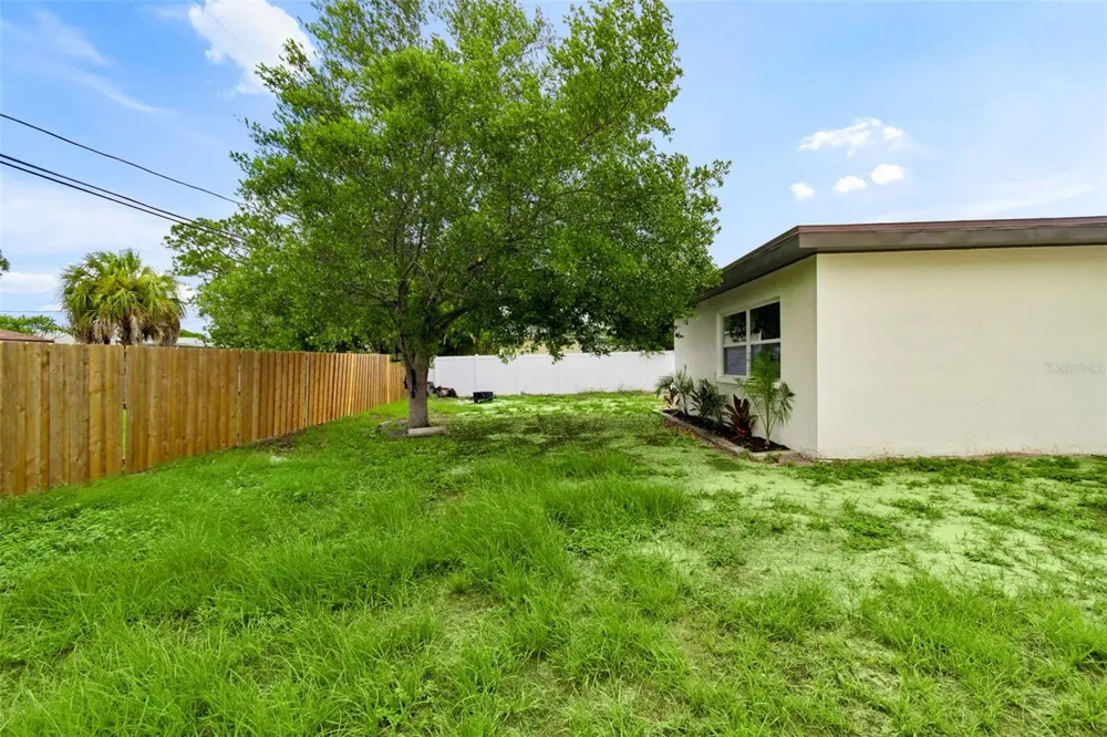 6781 33RD AVENUE St Petersburg, FL 33710