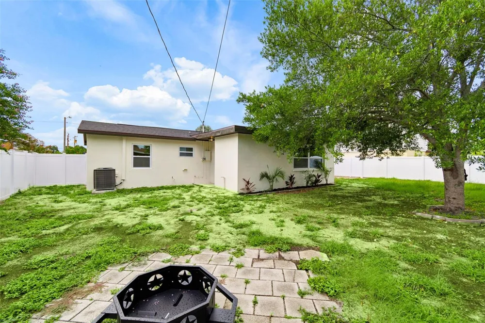 6781 33RD AVENUE St Petersburg, FL 33710