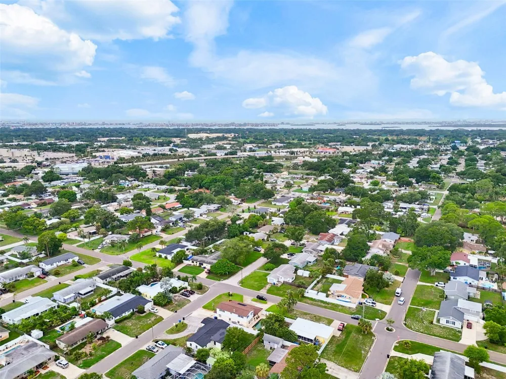 6781 33RD AVENUE St Petersburg, FL 33710