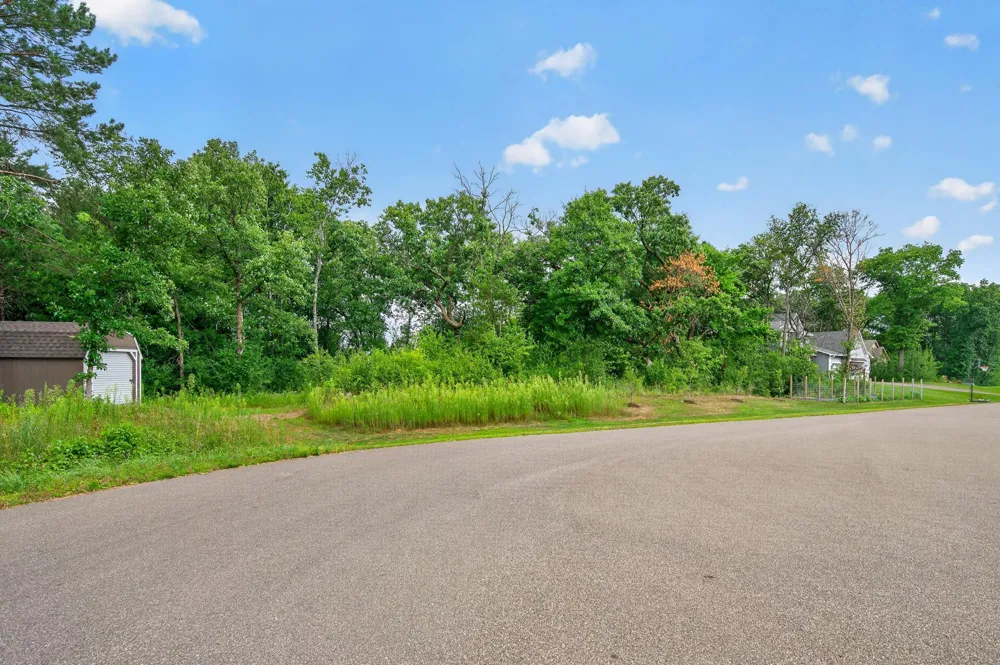 1747 198th Avenue NW Oak Grove, MN 55011