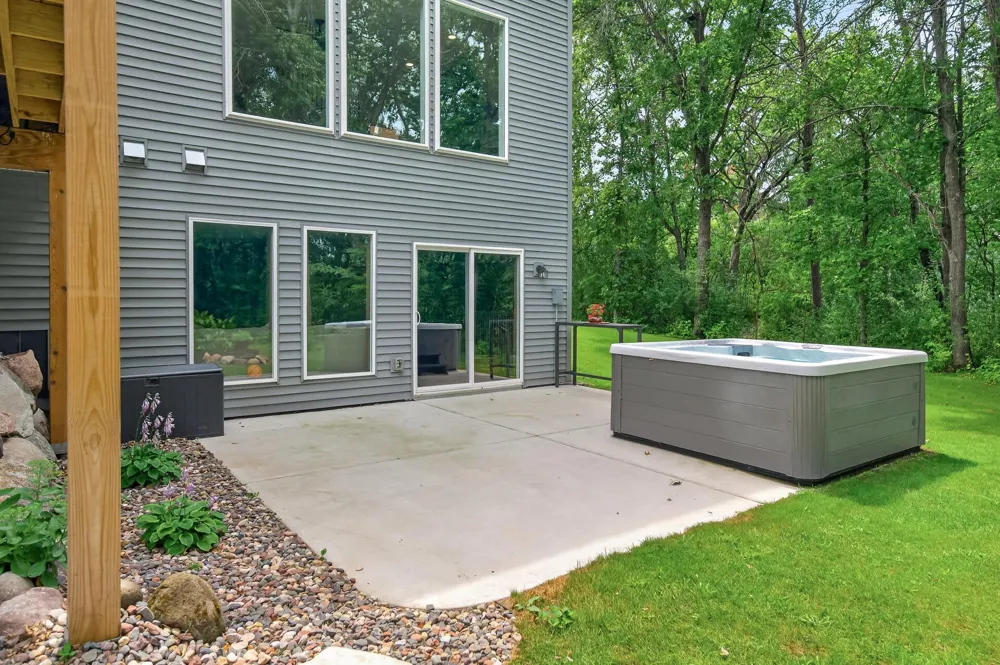 1747 198th Avenue NW Oak Grove, MN 55011