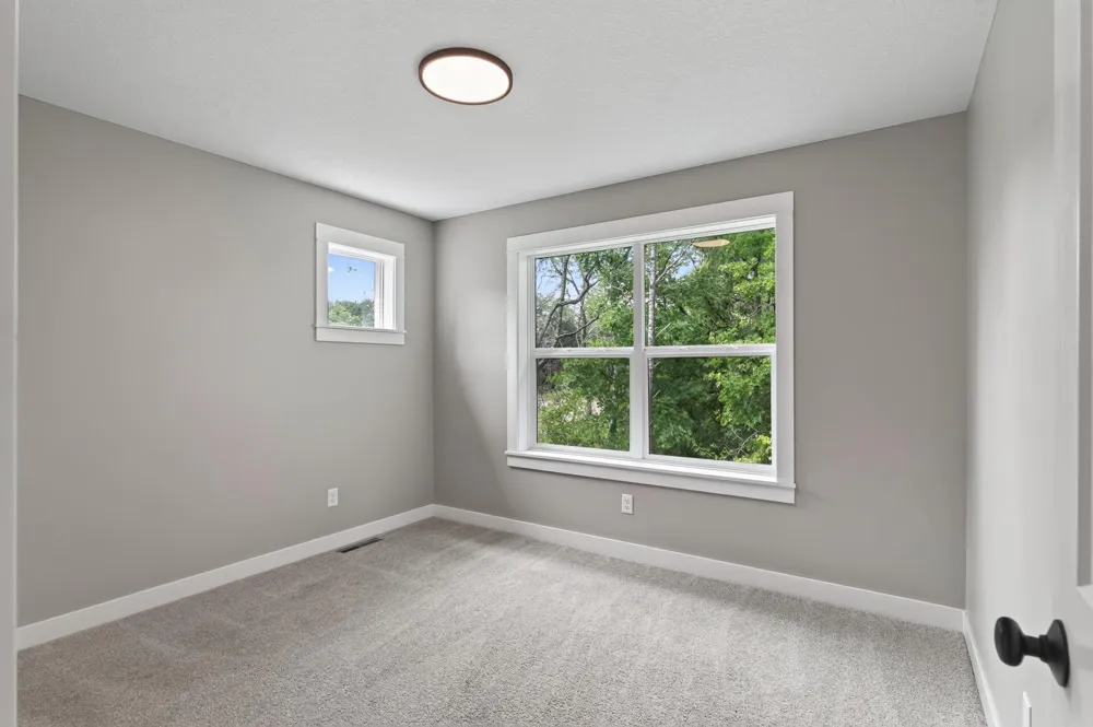 1747 198th Avenue NW Oak Grove, MN 55011