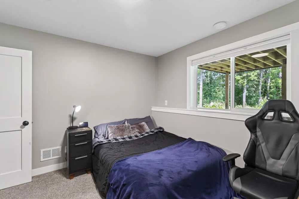 1747 198th Avenue NW Oak Grove, MN 55011
