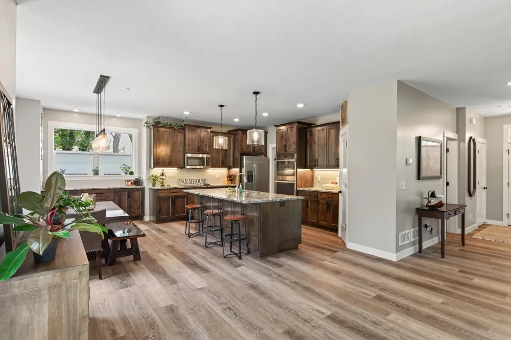 1747 198th Avenue NW Oak Grove, MN 55011