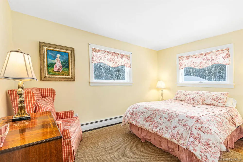 860 Hunns Lake Stanfordville, NY 12581