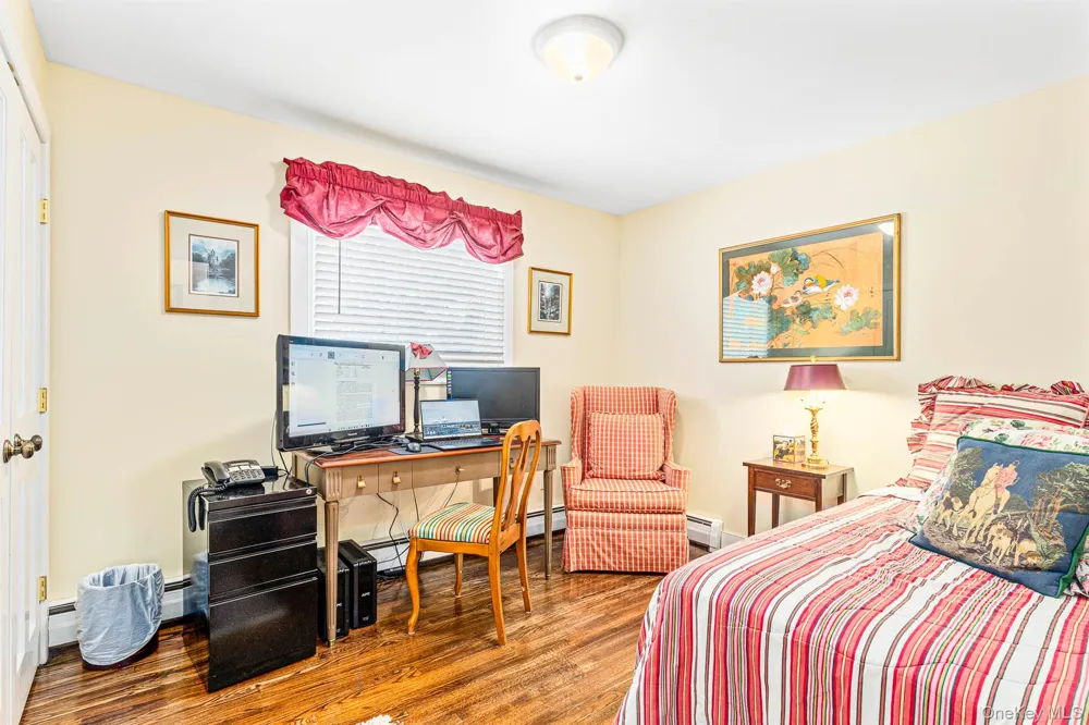 860 Hunns Lake Stanfordville, NY 12581