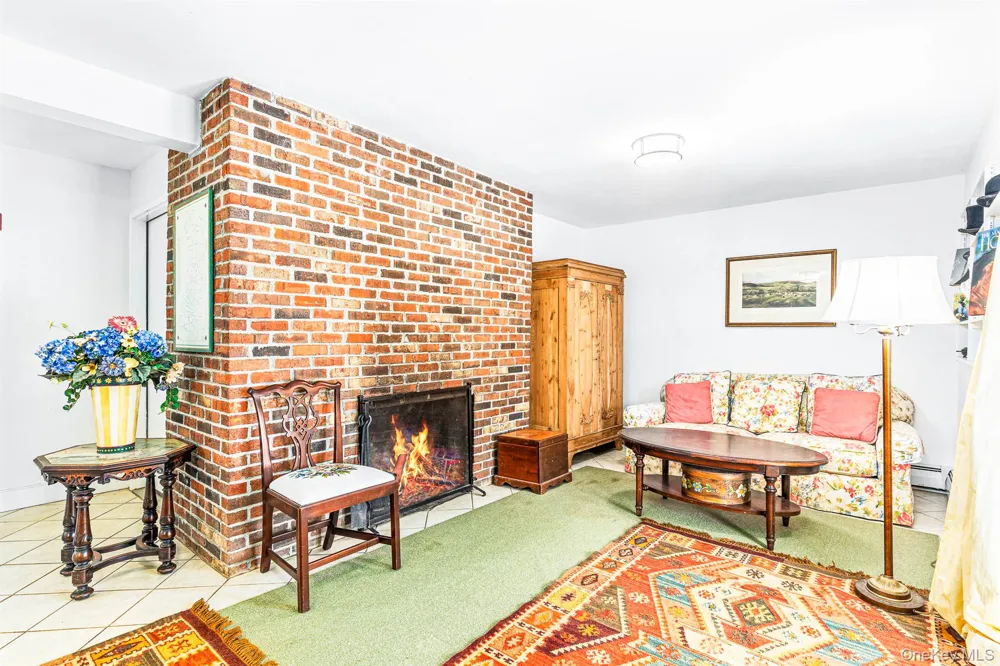 860 Hunns Lake Stanfordville, NY 12581