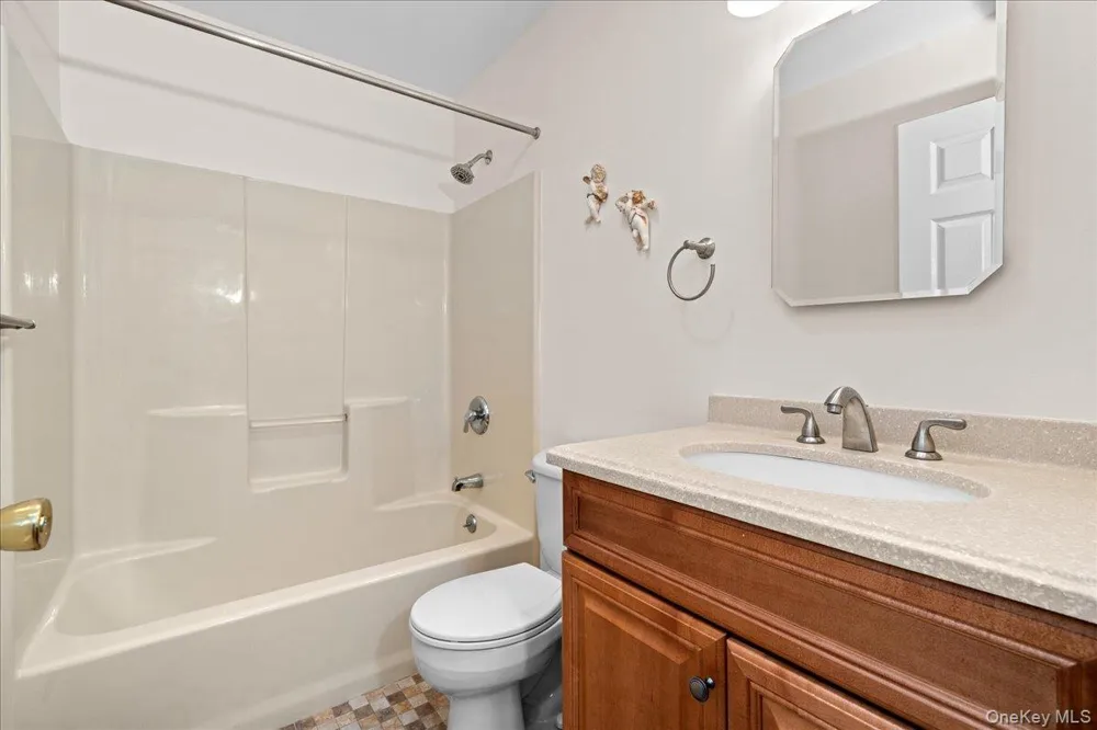 1 S Lynn Street Warwick, NY 10990