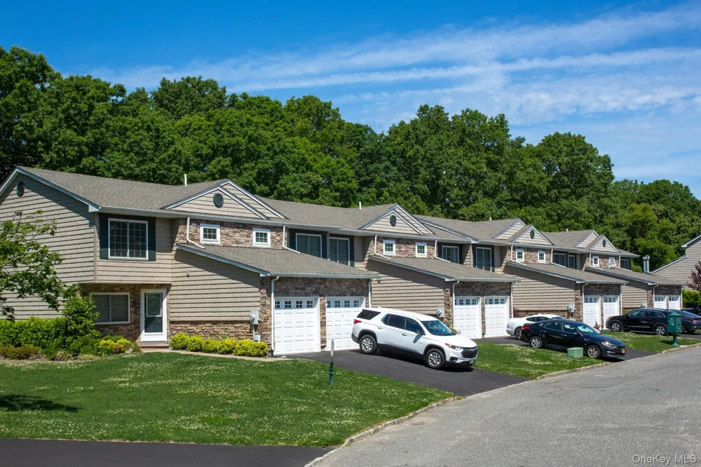 4503 Townhouse Drive #4503 Coram, NY 11727