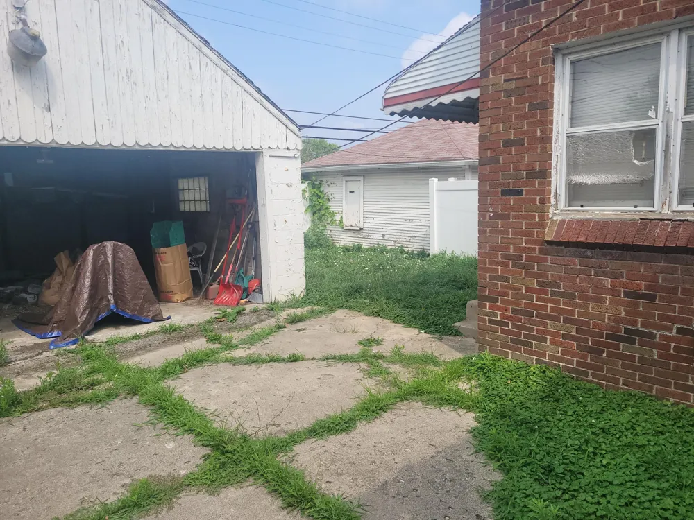 8897 Prest Street Detroit, MI 48228