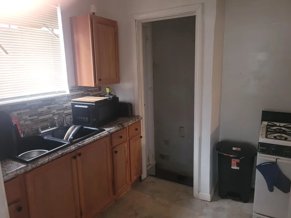 8897 Prest Street Detroit, MI 48228
