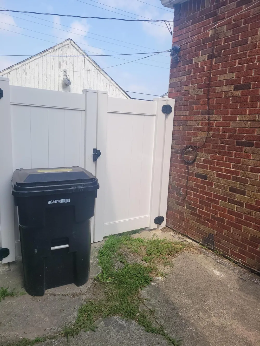 8897 Prest Street Detroit, MI 48228