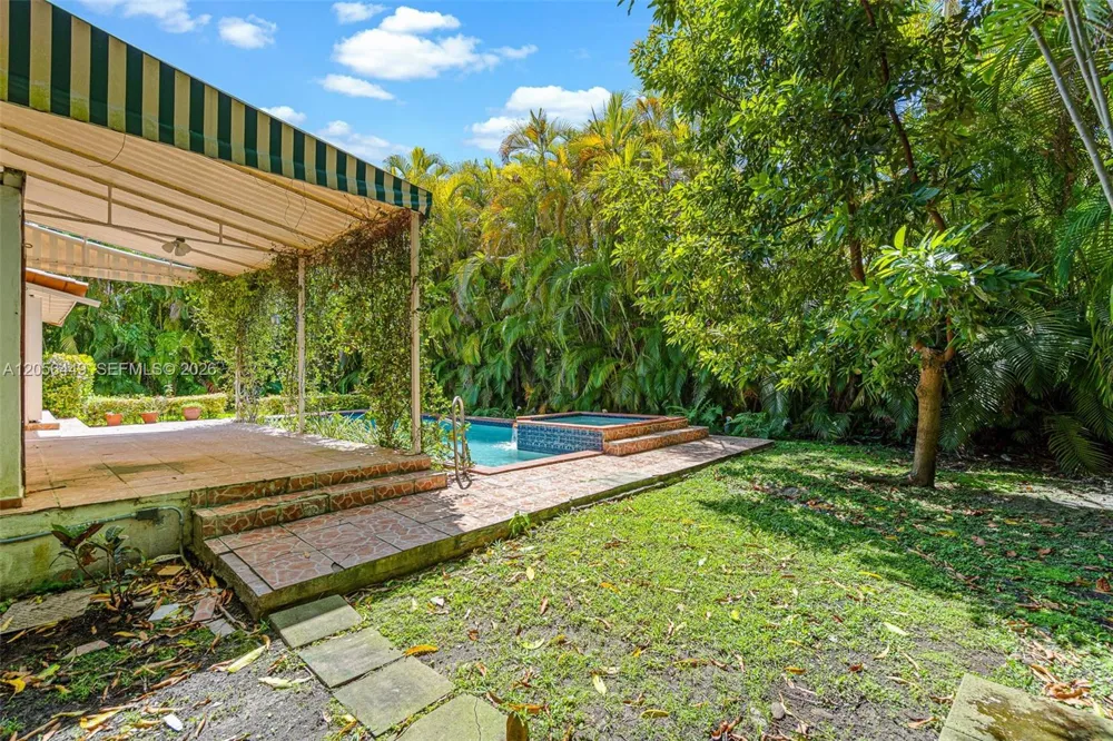 1540 Dorado Ave Coral Gables, FL 33146