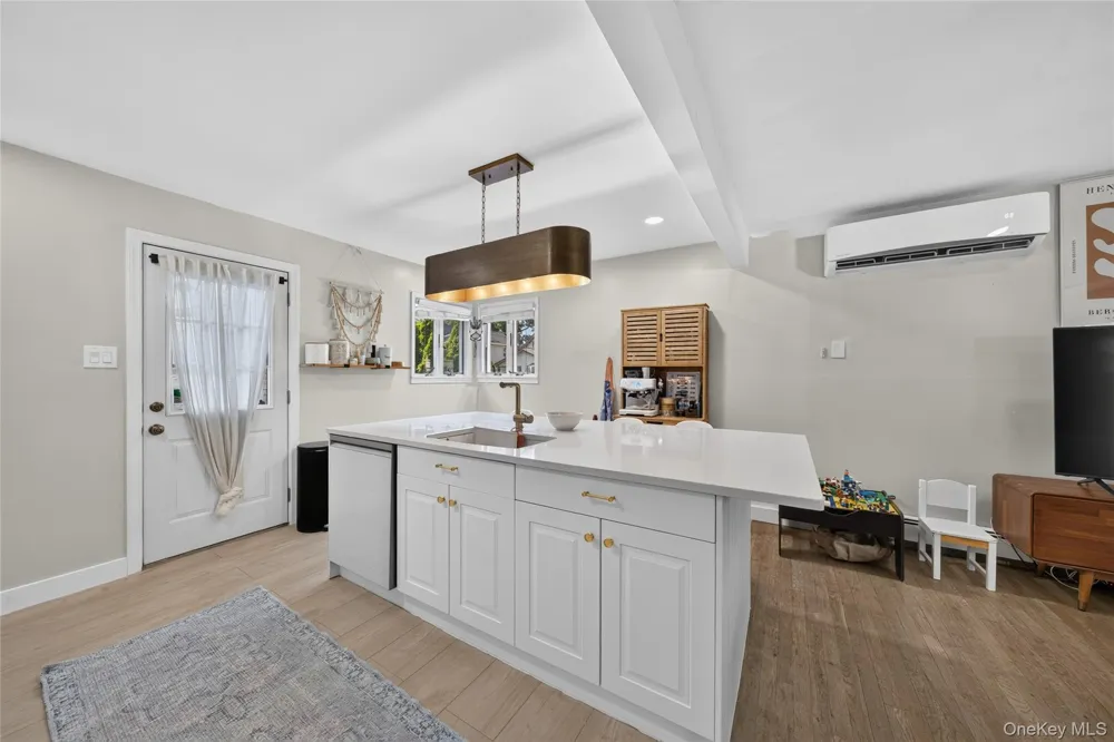 2136 Spruce Street Baldwin, NY 11510