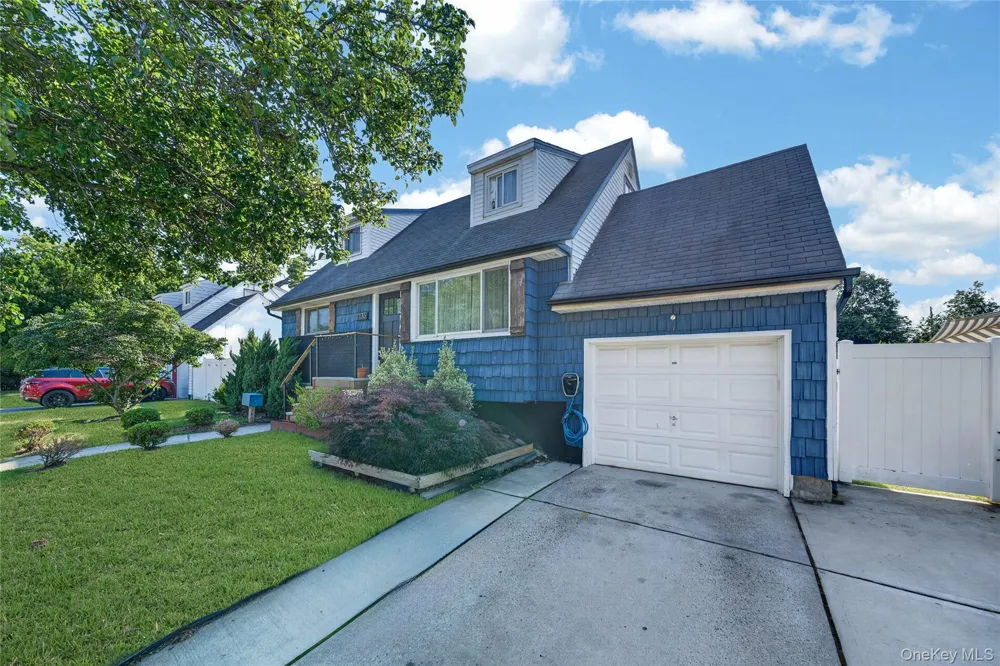 2136 Spruce Street Baldwin, NY 11510
