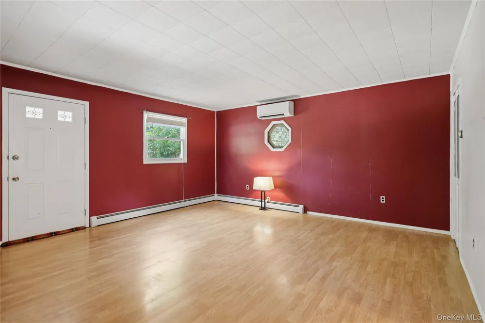23 Leggett Road Chatham, NY 12075