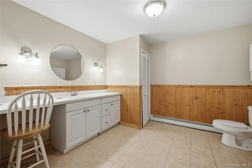23 Leggett Road Chatham, NY 12075