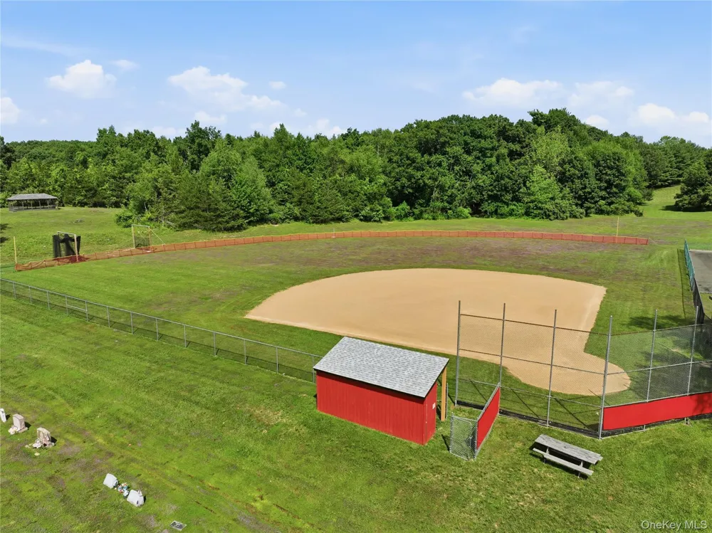 23 Leggett Road Chatham, NY 12075