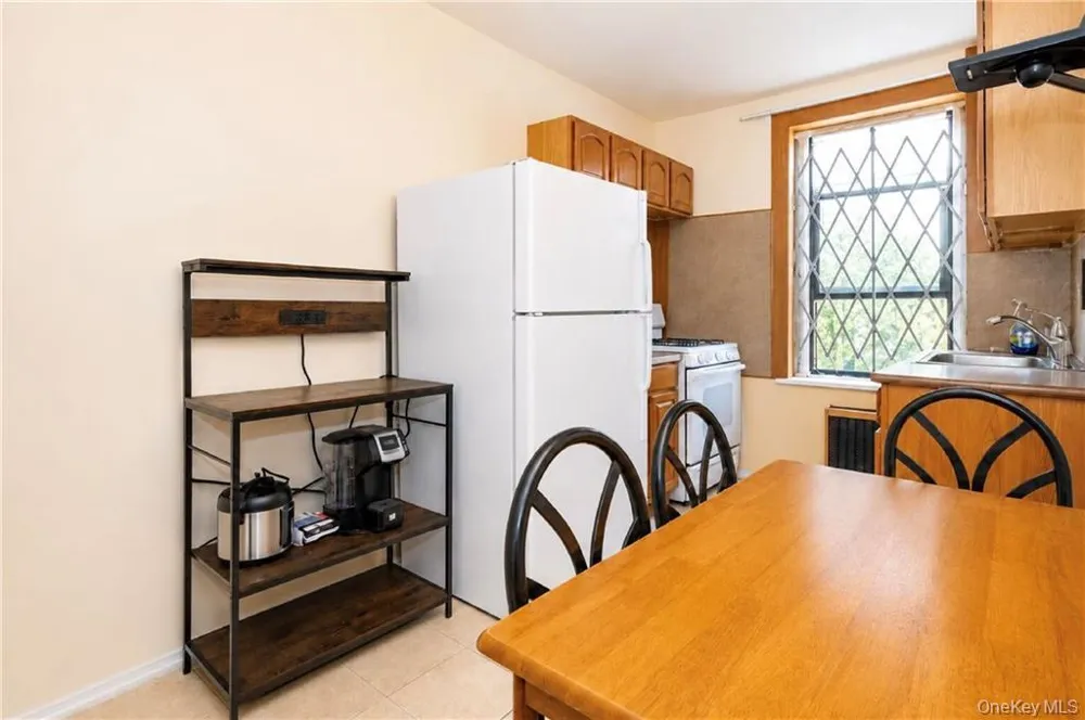 1289 E 19th Street #D4 Brooklyn, NY 11230