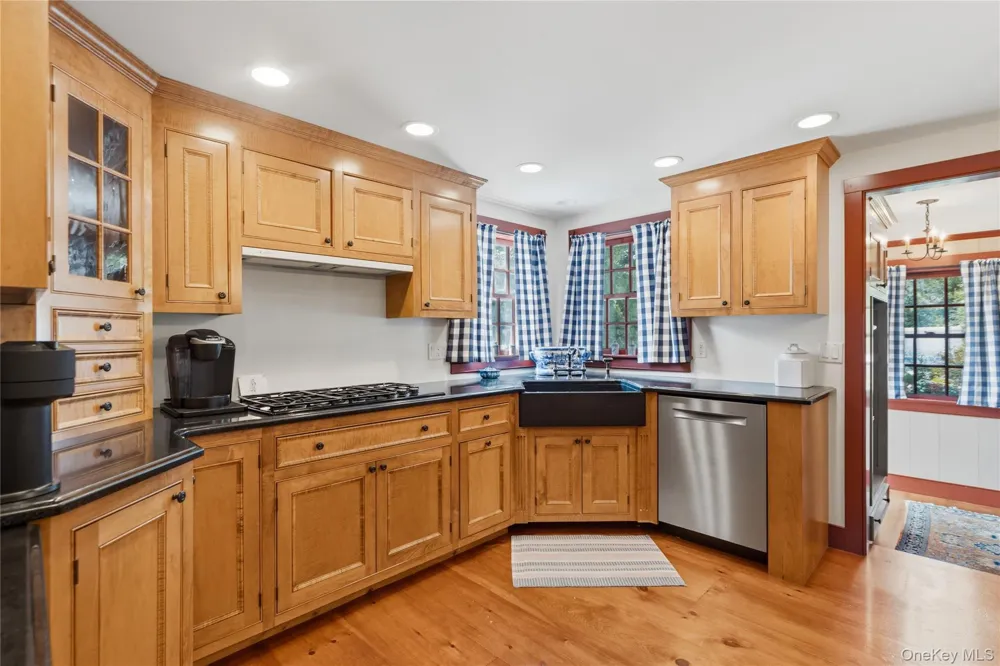 211 Berry Hill Road Syosset, NY 11791