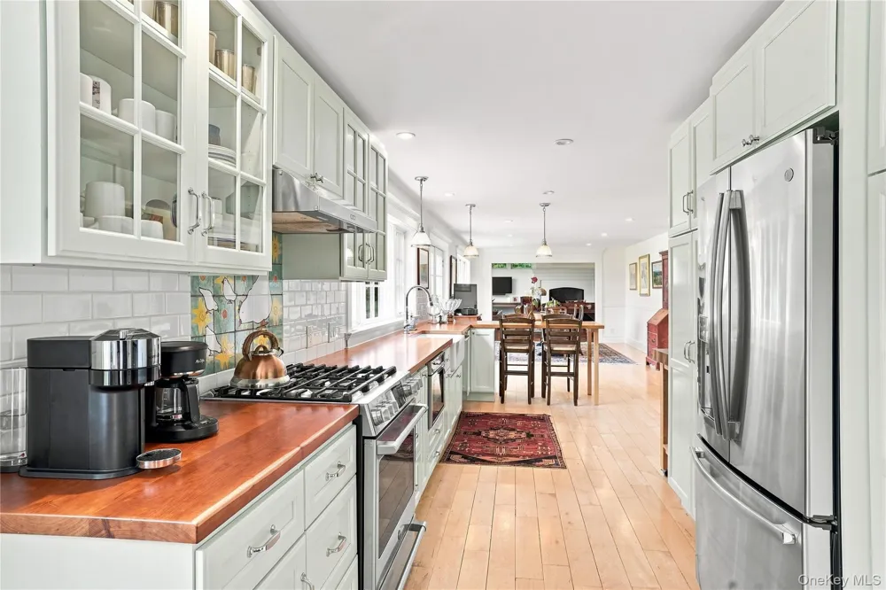 11 Haggerty Hill Road Rhinebeck, NY 12572