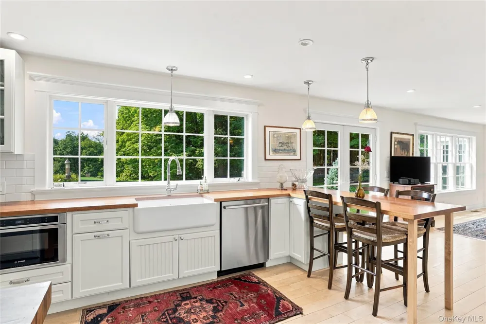 11 Haggerty Hill Road Rhinebeck, NY 12572