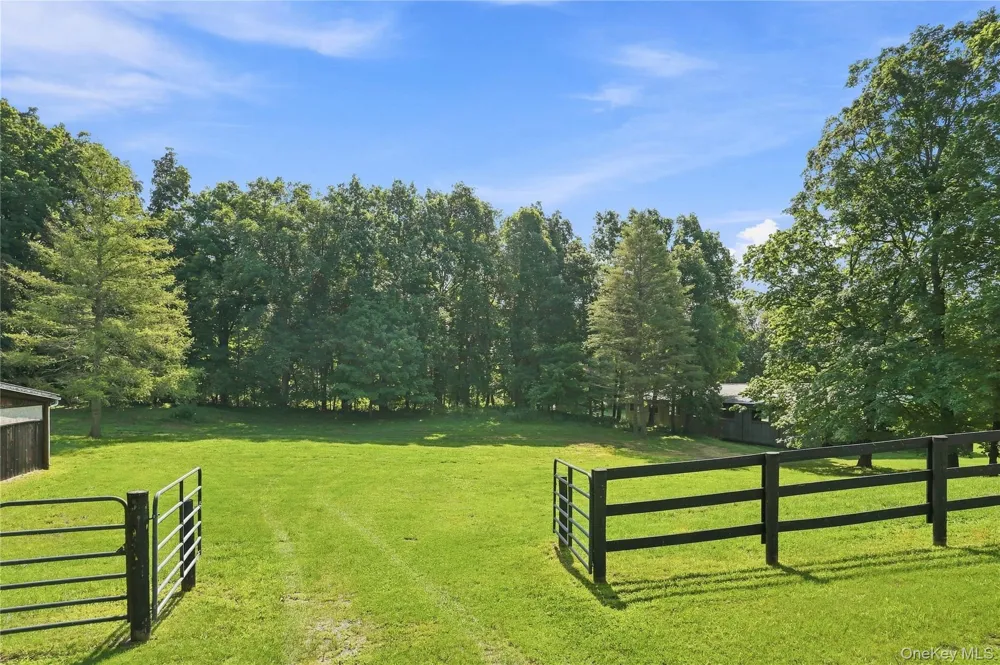 11 Haggerty Hill Road Rhinebeck, NY 12572