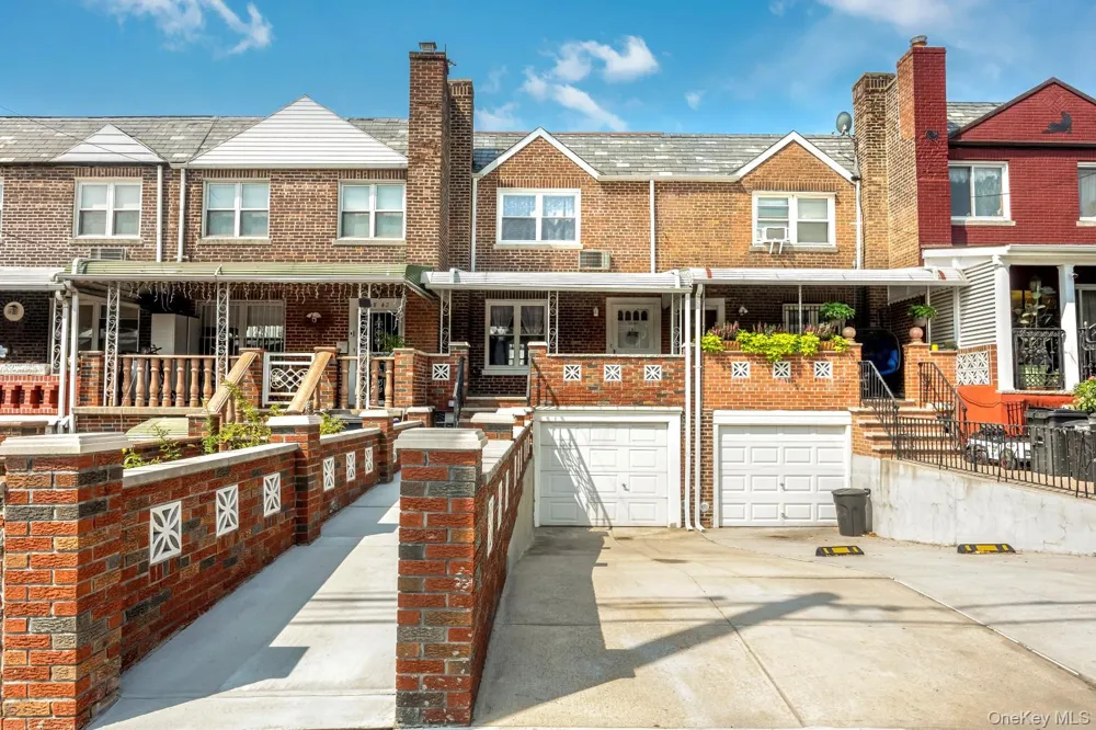 58-40 80th Street Middle Village, NY 11379