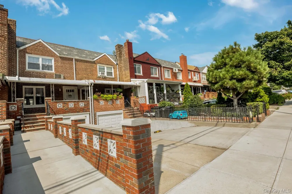 58-40 80th Street Middle Village, NY 11379