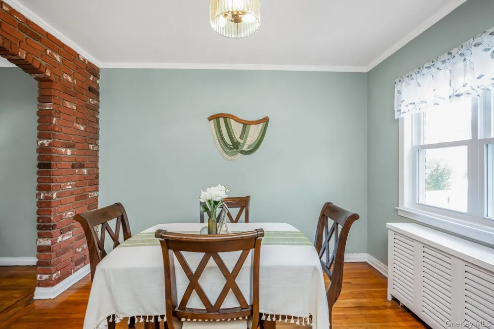 58-40 80th Street Middle Village, NY 11379