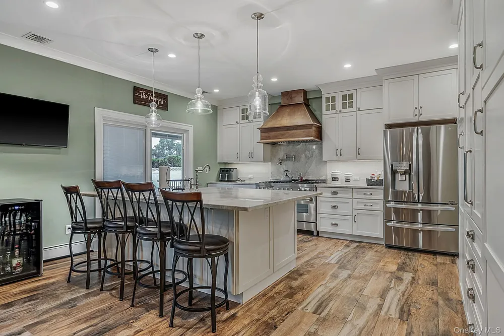 511 Devon Place West Islip, NY 11795