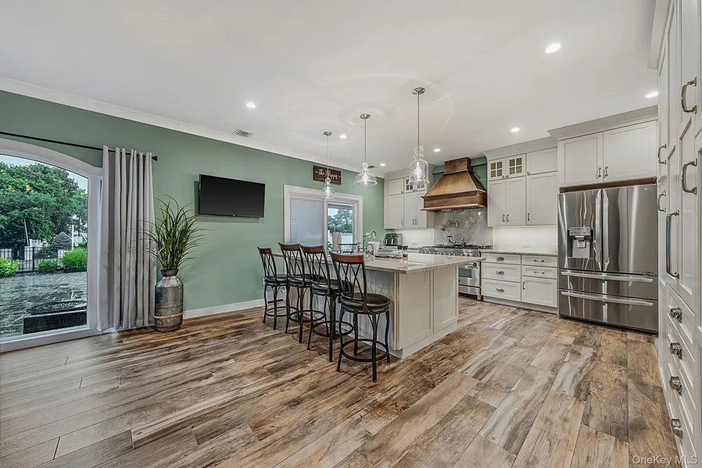 511 Devon Place West Islip, NY 11795