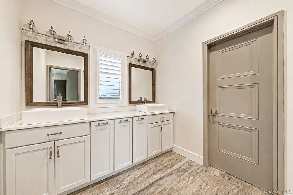 511 Devon Place West Islip, NY 11795