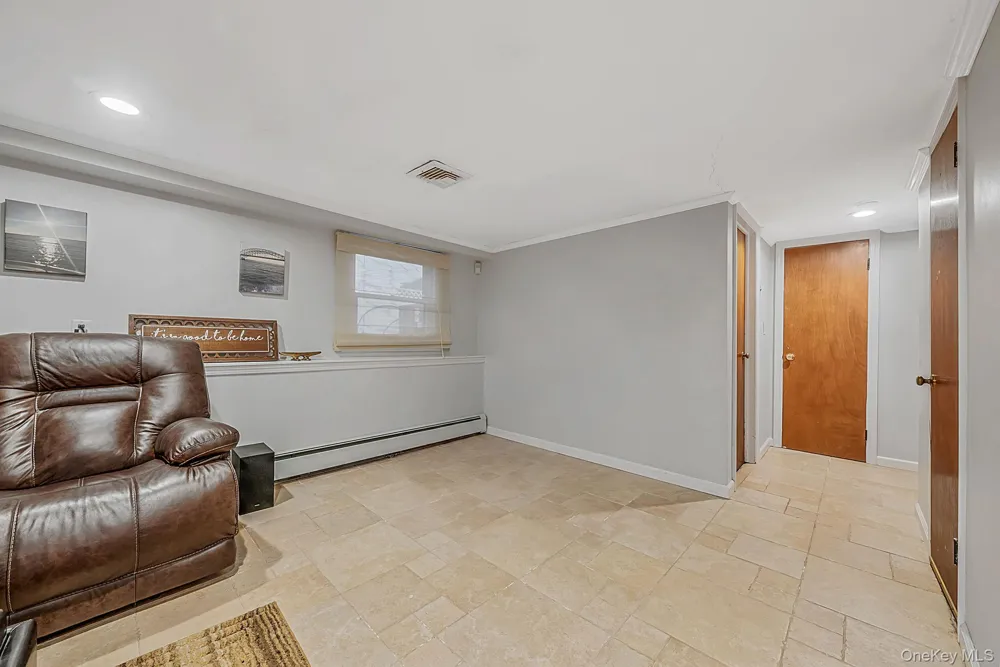511 Devon Place West Islip, NY 11795