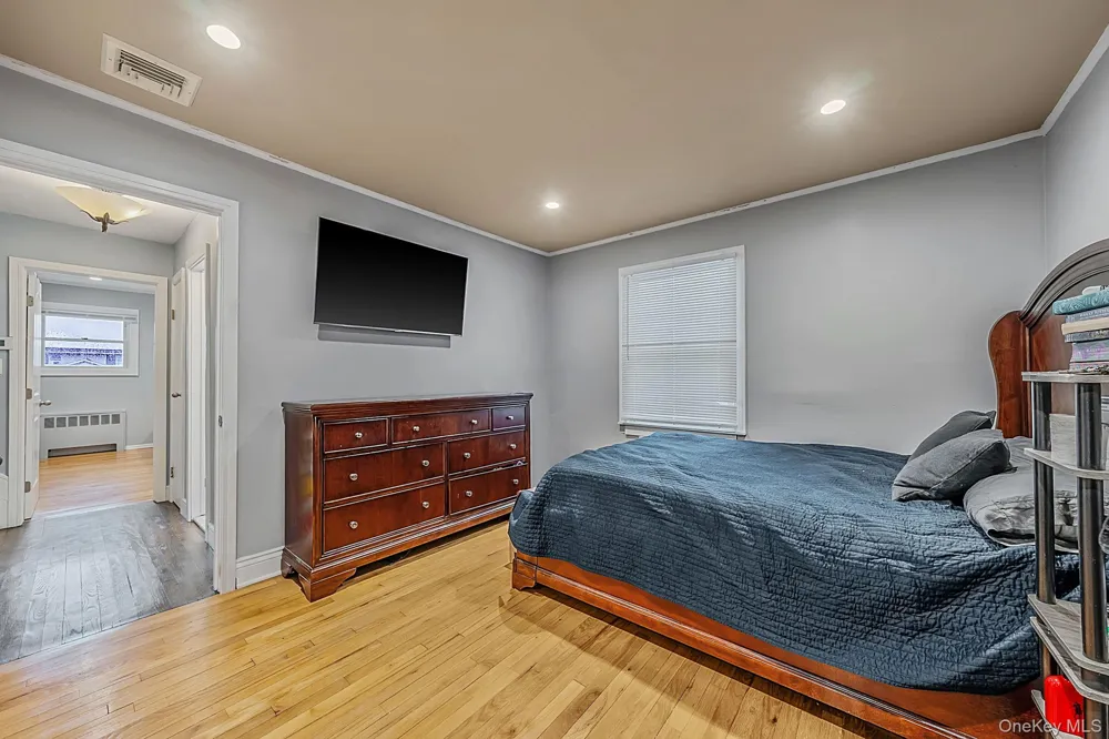 511 Devon Place West Islip, NY 11795