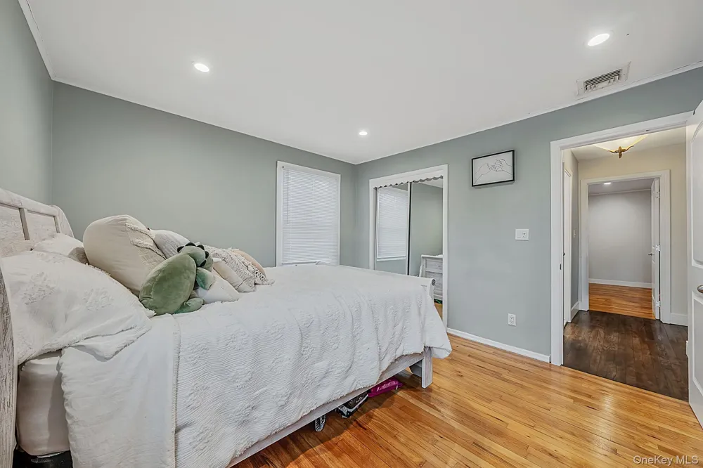 511 Devon Place West Islip, NY 11795