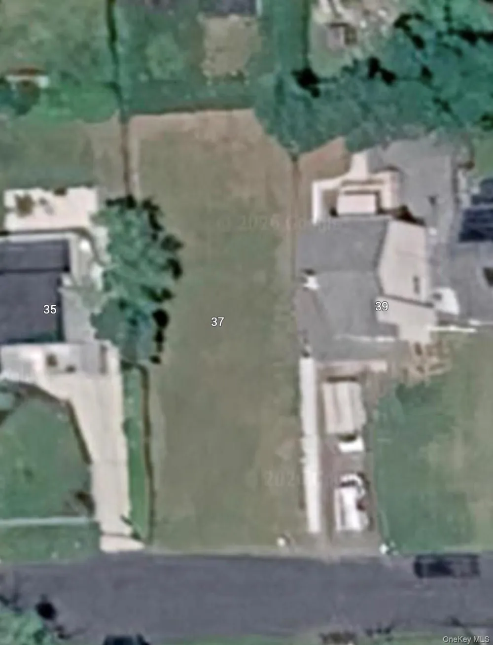 37 Seymour Drive Shirley, NY 11967