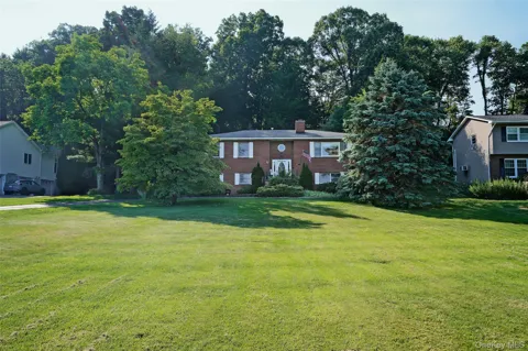 16 Four Winds Drive